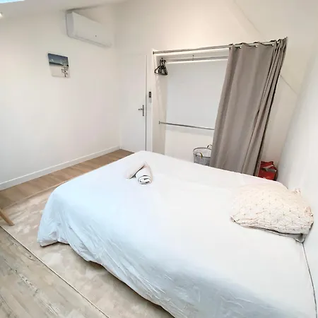 Privee Climatisee Dans Colocation - - Tram B - Wifi - Terrasse - Ref Br1 *