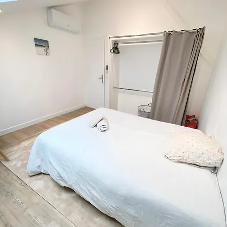 Privee Climatisee Dans Colocation - - Tram B - Wifi - Terrasse - Ref Br1 *