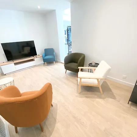 Ubytování v soukromí Privee Climatisee Dans Colocation - - Tram B - Wifi - Terrasse - Ref Br1 *